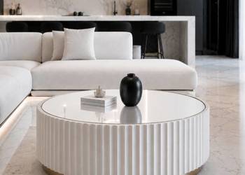 Stolik kawowy ryflowany biały okrągły złoty z szybą Livino Glamour Premium…