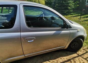 Toyota Yaris 1.3 2001r