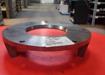 80153032 Pokrywa mechanizmu różnicowego URSUS C-385