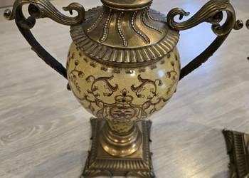 Dwie stare amfory porcelanowo-mosiężne