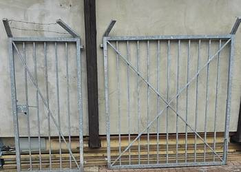 Duża ocynkoeana brama z furtką