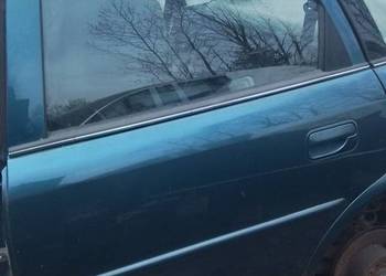 Opel vectra b sedan drzwi lewy tył Z20M