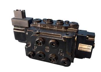 Danfoss EHPS 80/8-2 / 11165998 / CNH 47908613 Zawór sterujący do CASE