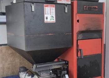 Piec na eko groszek METALFACH 38kW z podajnikiem i rusztem na drewno
