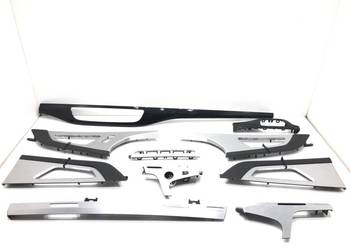 LISTWY DEKOR AUDI Q7 4M 4M1853189R SUV WYKOŃCZENIE WNĘTRZA, OZDOBNE