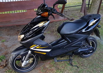 YAMAHA AEROX 50 2T MBK NITRO 2010 oryginalny lakier bezwypadkowy