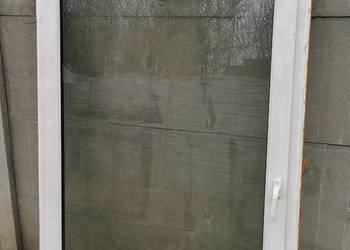Okno jednoskrzydłowe PCV wym. 120/160 cm białe.