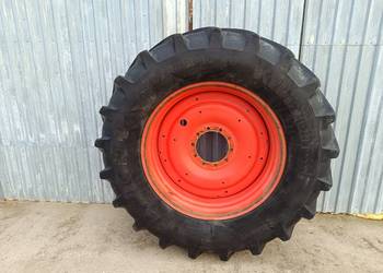 CLAAS AXION 840 C-MATIC A09 Felga DW20BX42 Opona Vredestein 650/65R42