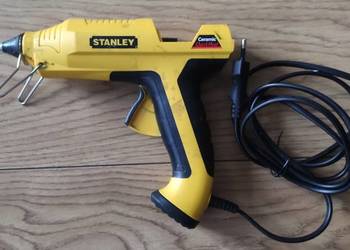 Pistolet do klejenia na gorąco STANLEY STHT6-70416 - 12mm