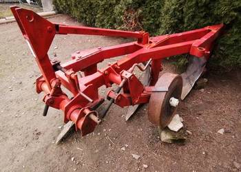 Sprzedam pługi trzyskibowe Sprzedam pługi trzyskibowe