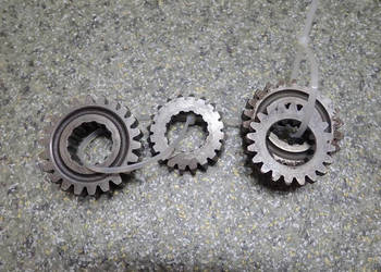 DWA TRYBY TRYB WAŁU KORBOWEGO YAMAHA YZ 250 4DA 88-93R 2T