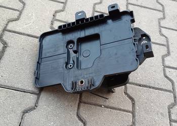 Suzuki SX4 S-CROSS podstawa akumulatora72521-61m10 i 72522-61m00