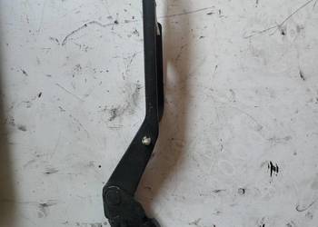 Zawias Maski prawy AUDI Q7 4L0823302