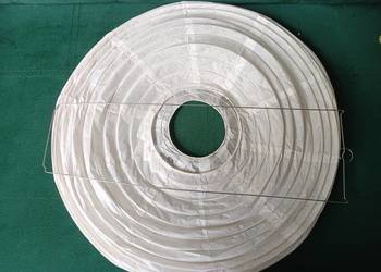 Papierowy klosz abażur lampa