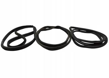 USZCZELKA DRZWI PRAWY LEWY TYŁ BAGAŻNIKA WNĘKI HB Skoda Fabia III (2014-  )