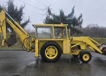 Ostrówek K-162 koparko ładowarka