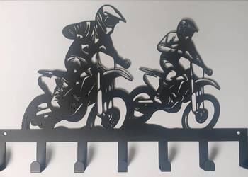 Metalowy czarny wieszak na klucze z motywem motocykli