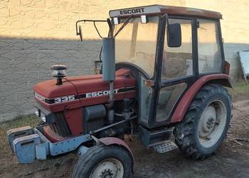 Escort  335 nie ursus C-330 c360 mf255