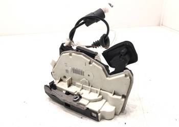 ZAMEK DRZWI LEWY TYŁ SKODA RAPID Hatchback 5E0839015