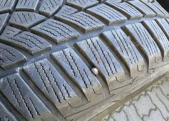 Komplet ładnych opon zimowych 205/55/17 goodyear