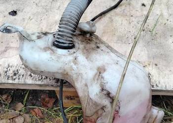 Zbiornik spryskiwaczy pompka Peugeot 307