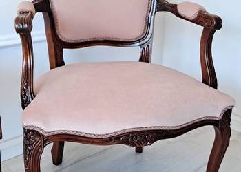 Stylowy fotel brudny róż Ludwik, Ludwikowski