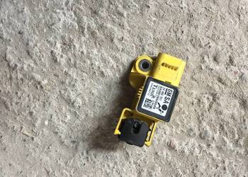 czujnik sensor uderzenia astra H zafira B astra H 24460761