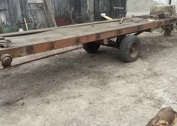 Przyczepa jednoosiowa zbierająca