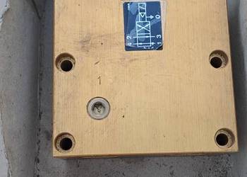 Elektrozawór pneumatryczny 341F29S41 24V