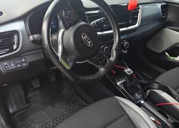 Kia Stonic 1.0 T-GDI Bagażnik | Garażowana | Czarny dach
