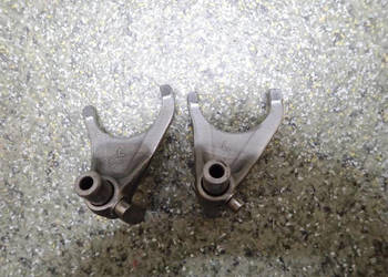 1 SZT. WODZIK ( L ) SKRZYNI BIEGÓW YAMAHA YZF YZ 250 F 4T 02-09R WR