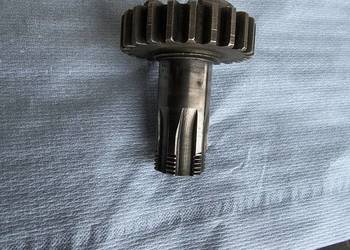 Wałek zdawczy wfm 23 zębów PRL