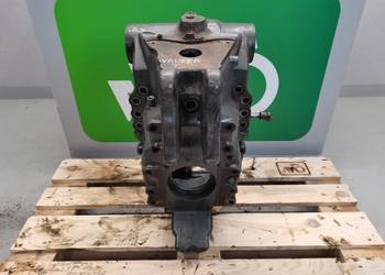 Valtra T  Pokrywa WOM TB0101GGG50A1