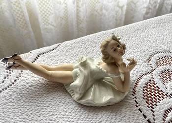 Figurka Wallendorf Baletnica w figlarnej pozie Tancerka Balerina