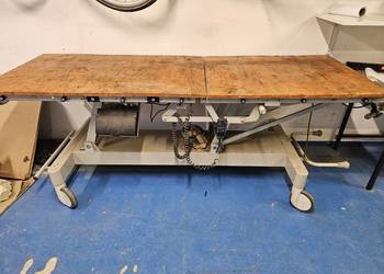 Stół warsztatowy serwisowy, regulowany, mobilny, podnośnik