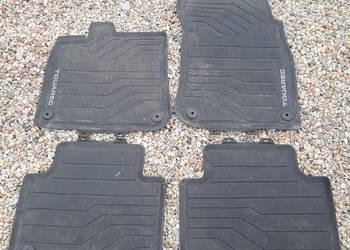 VW TOUAREG III DYWANIKI GUMOWE KPL ORYGINALNE