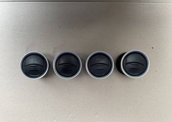 6S6H-A018B09 kratka nawiewu konsoli ford fiesta mk6 lift