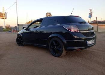 Opel Astra GTC 150 koni