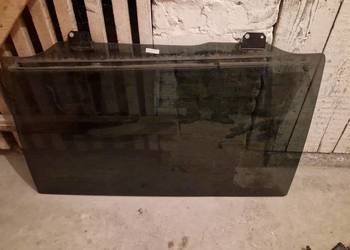 Tylna lewa szyba Dodge Grand Caravan