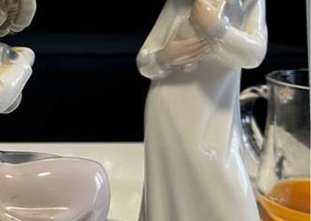Figurka NAO Lladro
