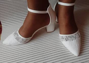 (38) Białe, koronkowe czółenka ślubne z Londynu, buty ślubne, NOWE