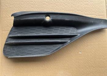 MERCEDES C-KLASA W206 AMG KRATKA ZDERZAKA PRAWA PRZÓD A2068854205