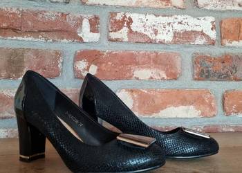 Czarne czółenka * Nowe