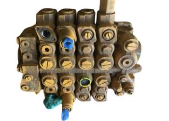 JCB 400/C2831 4-sekcyjny rozdzielacz hydrauliczny do JCB 413K , JCB 413S