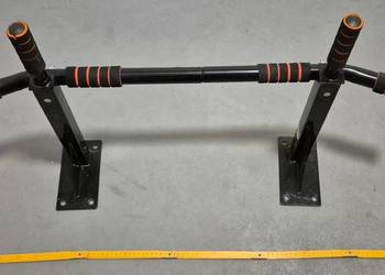 Drążek do ćwiczeń na ścianę - solidna konstrukcja 250 kg