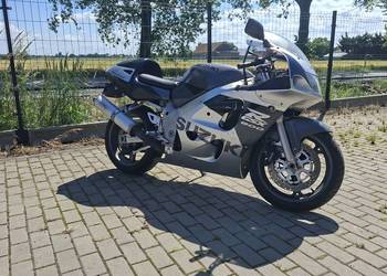 Suzuki gsxr 600 srad