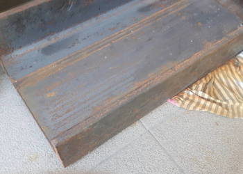 ceownik stalowy 20,0 cm x 7,5 cm długość 2,1 metra