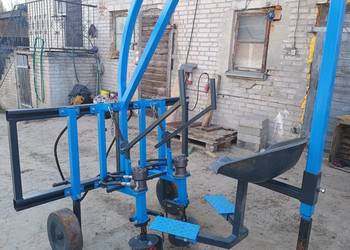 Pielnik hydrauliczny do truskawek i porzeczek