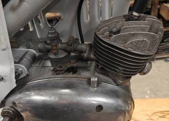 Motorower RYS MR1 niski kokon