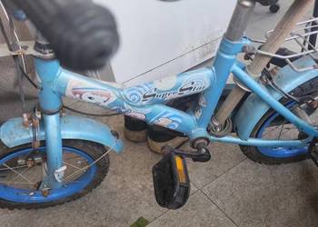 Sprzedam 2 rowerki dziecięce 12" do naprawy - 100 zł za komplet